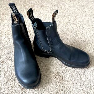 Blundstones women’s 1448, new, boxed